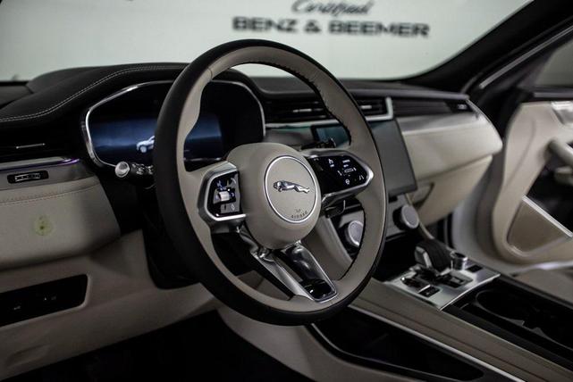 Photo of 2024 Ostuni Pearl White Metallic Jaguar F-PACE