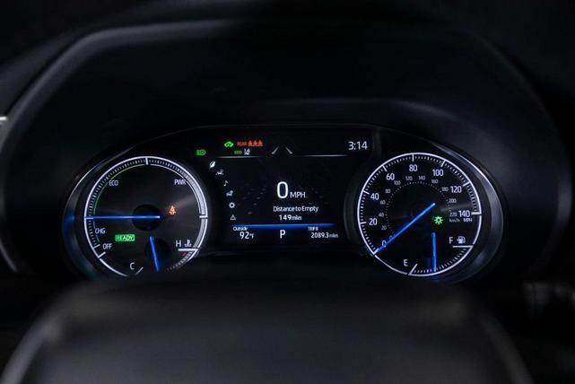 Photo of 2021 Black Toyota Venza