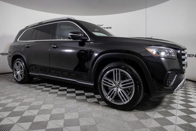 Photo of 2025 Black Mercedes-Benz GLS 450