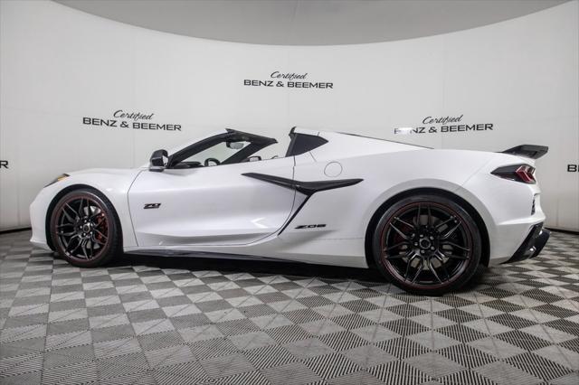 Photo of 2023 White Pearl Metallic Tricoat Chevrolet Corvette
