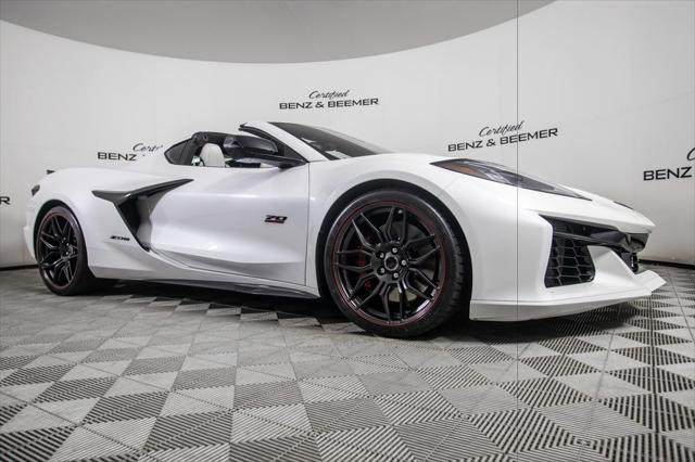 Photo of 2023 White Pearl Metallic Tricoat Chevrolet Corvette