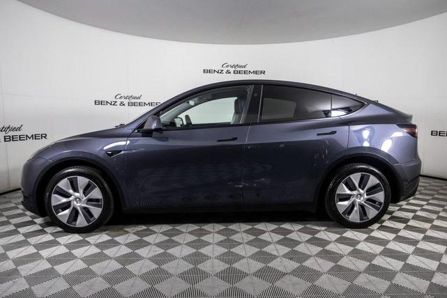 Photo of 2023 Gray Tesla Model Y