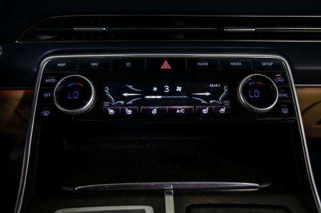 Photo of 2022 Uyuni White Genesis GV80