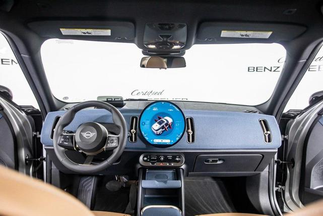 Photo of 2025 Silver MINI Countryman