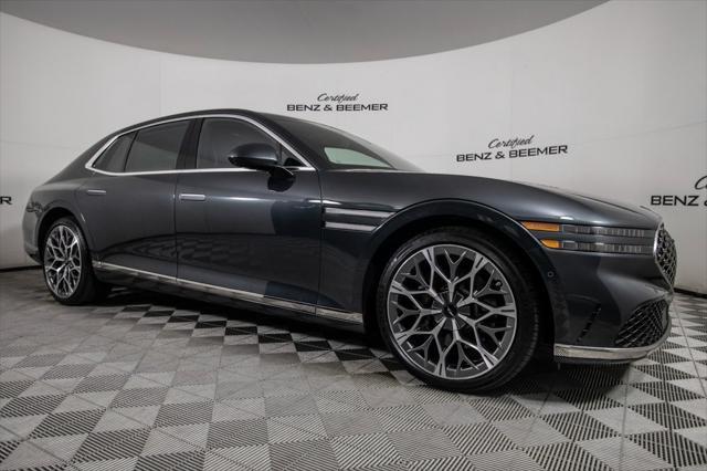 2023 Genesis G90