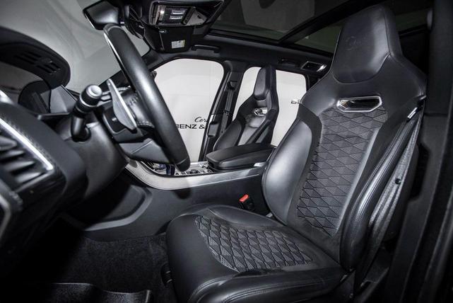 Photo of 2020 Black Land Rover Range Rover Sport