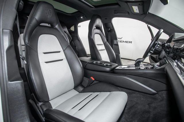 Photo of 2018 White Porsche Panamera