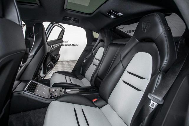 Photo of 2018 White Porsche Panamera