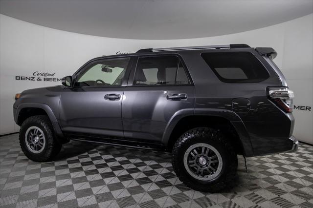 Photo of 2015 Magnetic Gray Metallic Toyota 4Runner