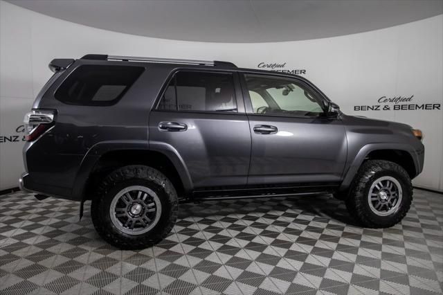 Photo of 2015 Magnetic Gray Metallic Toyota 4Runner