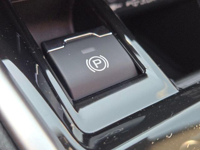Photo of 2025 Crystal Black Subaru Outback