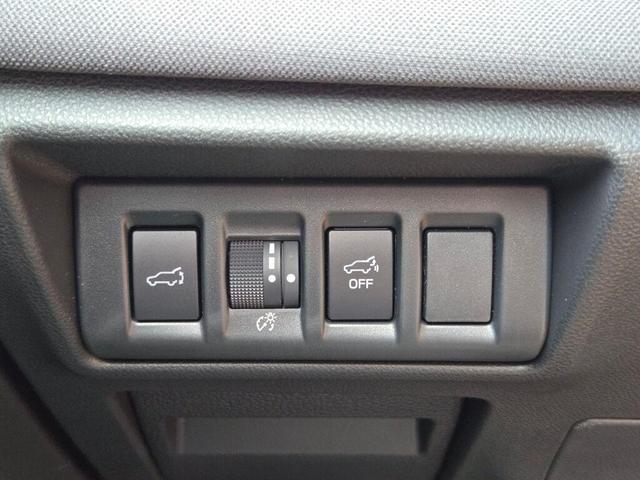 Photo of 2025 Crystal White Subaru Outback