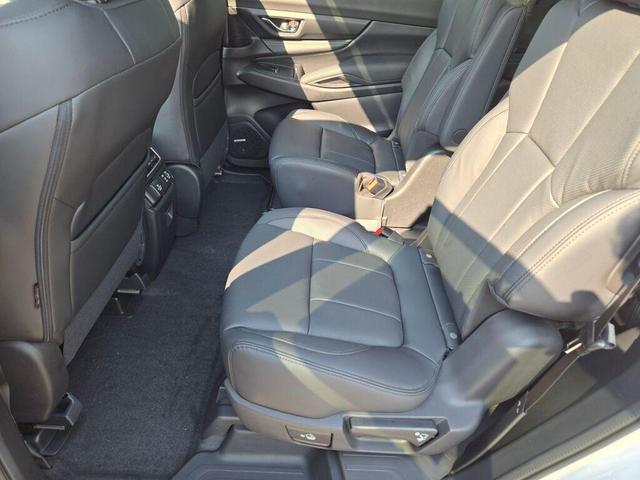 Photo of 2025 Crystal White Subaru Ascent
