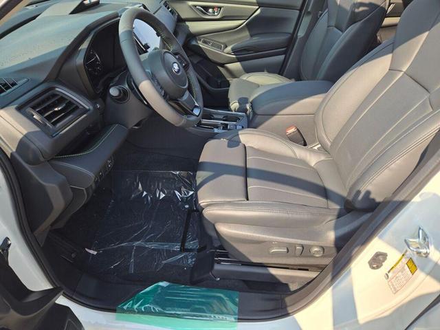 Photo of 2025 Crystal White Subaru Ascent
