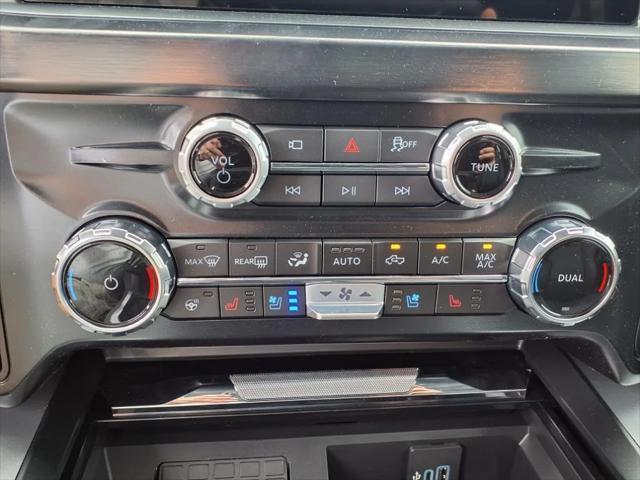 Photo of 2025 Agate Black Metallic Ford F-350