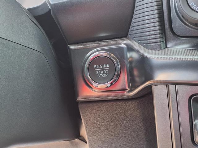 Photo of 2025 Space White Metallic Ford F-150