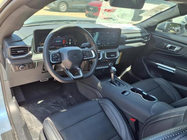 Photo of 2025 Vapor Blue Metallic Ford Mustang