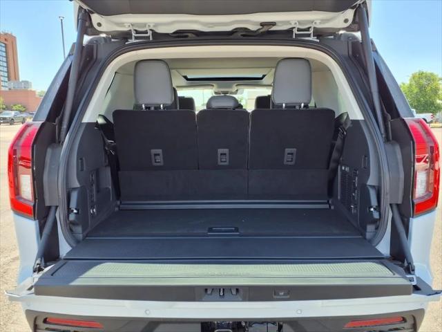 Photo of 2025 Space Silver Ford Expedition
