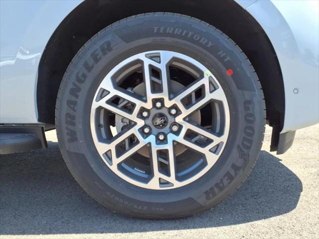 Photo of 2025 Space Silver Ford Expedition