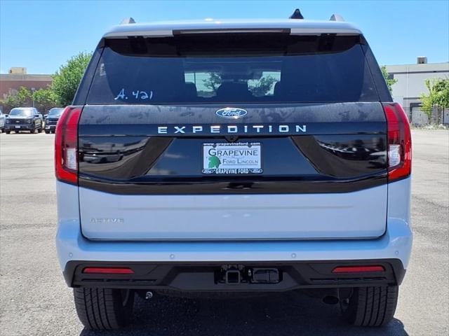 Photo of 2025 Space Silver Ford Expedition