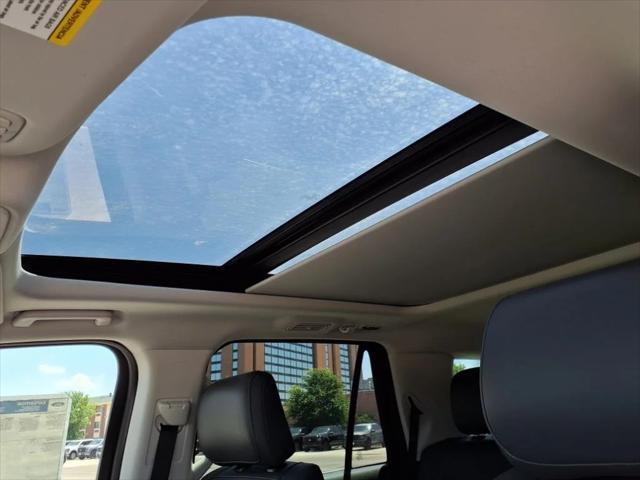 Photo of 2025 Space Silver Ford Expedition