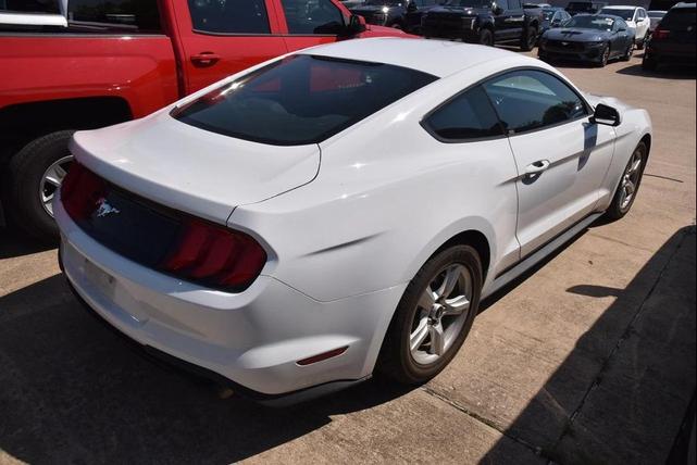 Photo of 2018 Oxford White Ford Mustang