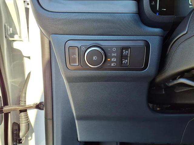 Photo of 2025 Oxford White Ford Maverick