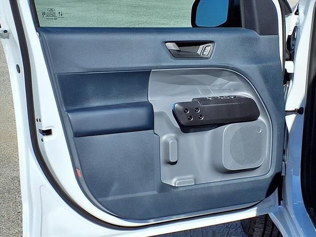 Photo of 2025 Oxford White Ford Maverick