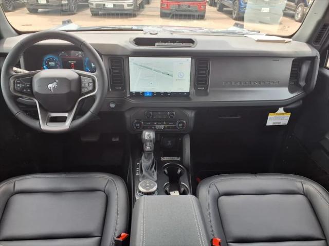 Photo of 2025 Azure Gray MET TRI-Coat Ford Bronco
