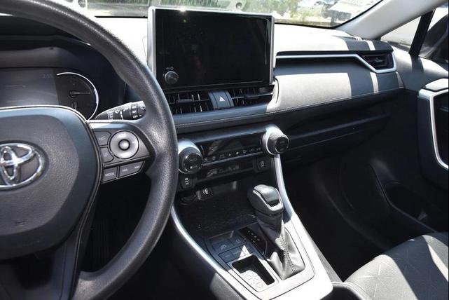 Photo of 2024 Ice Cap Toyota RAV4