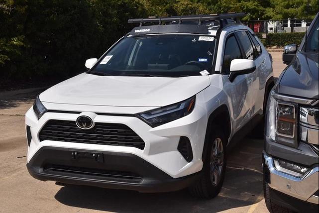 Photo of 2024 Ice Cap Toyota RAV4
