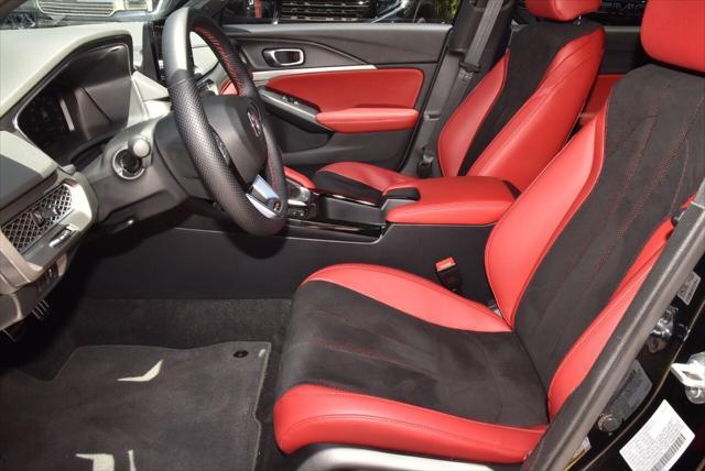 Photo of 2024 Majestic Black Pearl Acura Integra