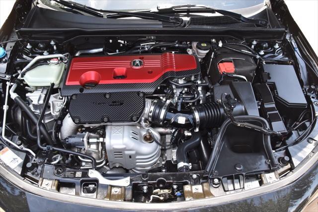Photo of 2024 Majestic Black Pearl Acura Integra