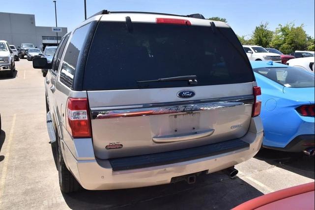 Photo of 2017 White Gold Ford Expedition