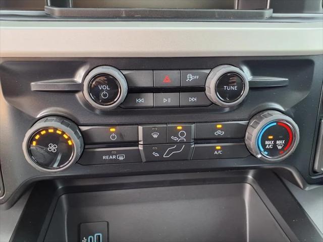 Photo of 2025 Oxford White Ford F-350
