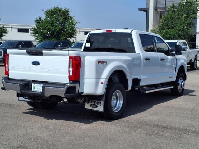 Photo of 2025 Oxford White Ford F-350