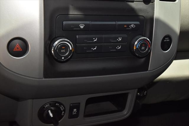 Photo of 2018 Brilliant Silver Nissan Frontier