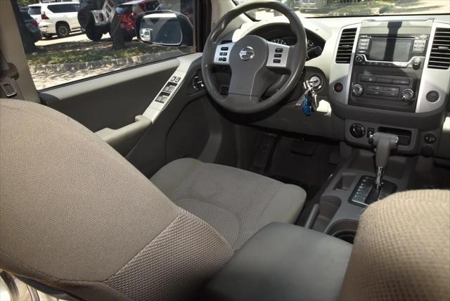 Photo of 2018 Brilliant Silver Nissan Frontier