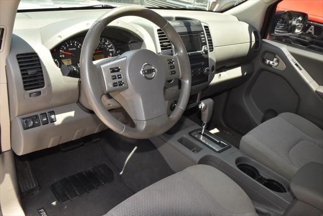 Photo of 2018 Brilliant Silver Nissan Frontier