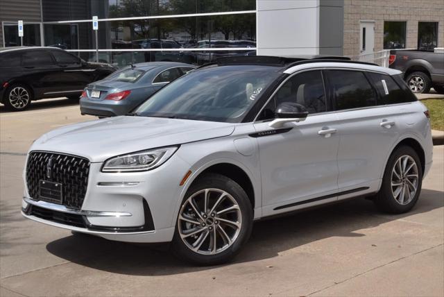 Photo of 2025 Crystal White Metallic Clearcoat Lincoln Corsair