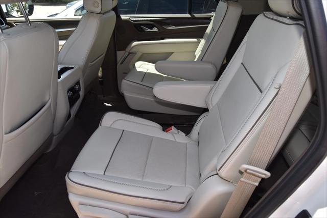 Photo of 2023 White Frost Tricoat GMC Yukon