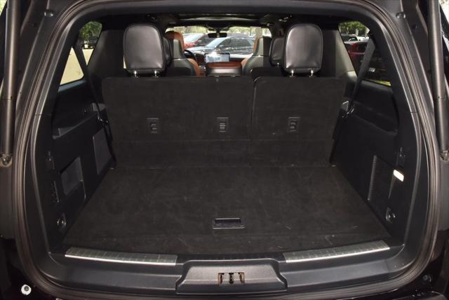 Photo of 2022 Infinite Black Lincoln Navigator
