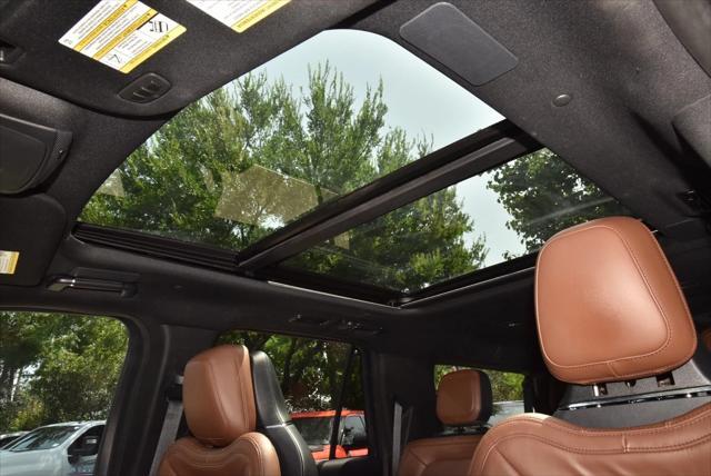 Photo of 2022 Infinite Black Lincoln Navigator