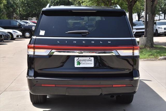 Photo of 2022 Infinite Black Lincoln Navigator