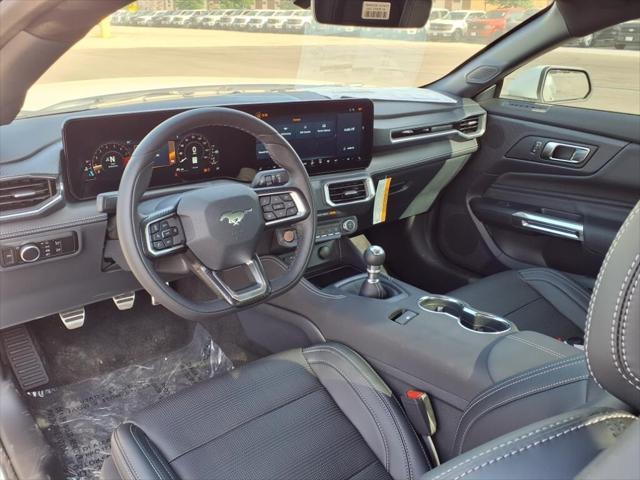 Photo of 2025 Oxford White Ford Mustang