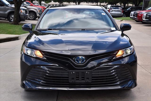 Photo of 2020 Midnight Black Toyota Camry