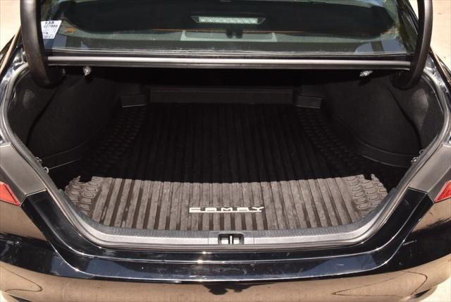 Photo of 2020 Midnight Black Toyota Camry