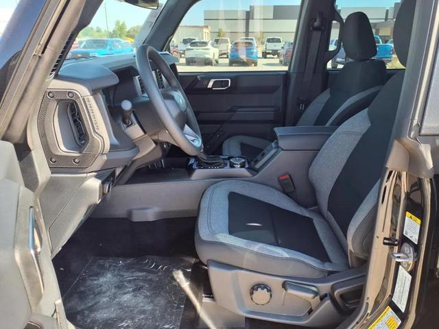 Photo of 2025 Shadow Black Ford Bronco