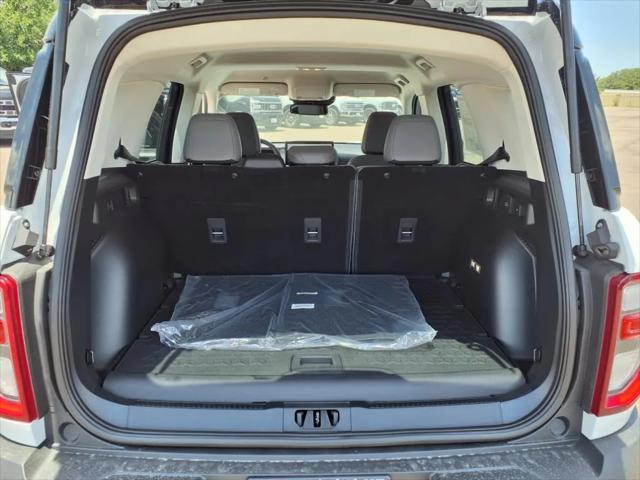 Photo of 2025 Oxford White Ford Bronco Sport