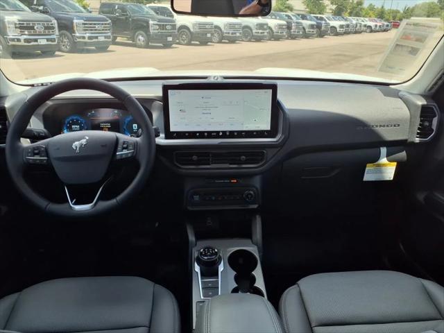 Photo of 2025 Oxford White Ford Bronco Sport
